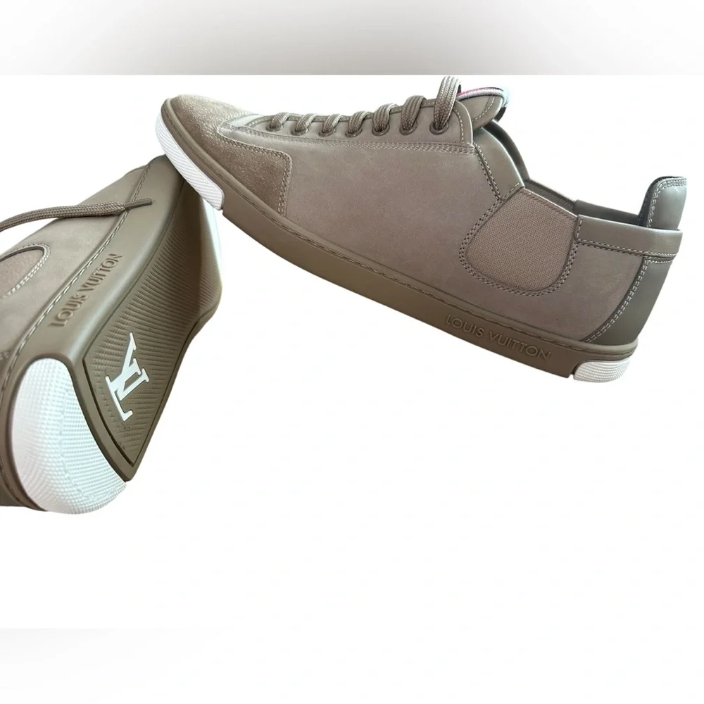 💎 New in Box Limited Gaston V Low-top sneakers louis vuitton unisex 9.5 Women